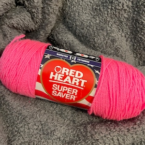 Yarn red heart super saver color Pretty in Pink 364 yrds ready to ship non smoke/pet home 7 0z skein image 1