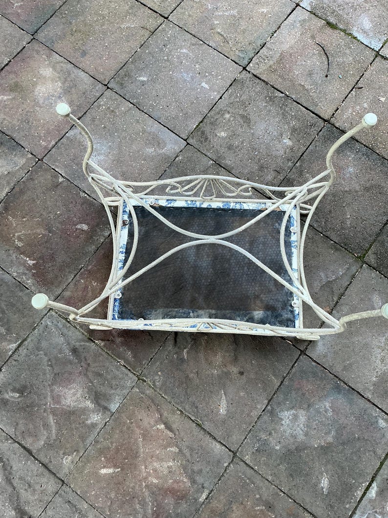 May include: A rustic wooden sign with the text "Welcome to our porch" in white lettering. The sign features a distressed finish and a simple, inviting design, perfect for outdoor decor.