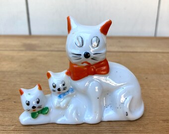 Vintage Ceramic Grey Cat Family Figurines made in Japan.
