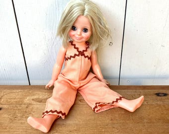 Vintage 1970s Ideal Velvet Doll With Beauty Braider - 1973