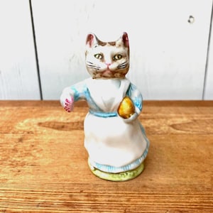 Vintage Beatrix Potter Tabitha Twitchett Figurine - Peter Rabbit - Cat - F Warne - Beswick England - 1961