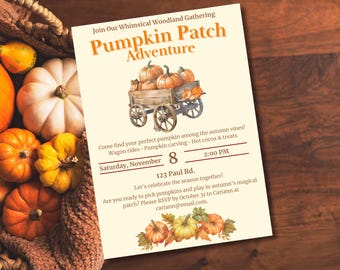 Puede incluir: Invitación con temática otoñal para una "Pumpkin Patch Adventure", con una ilustración de calabazas en un carro. La invitación incluye la fecha, la hora y el lugar. Se ve una cesta con calabazas de colores.