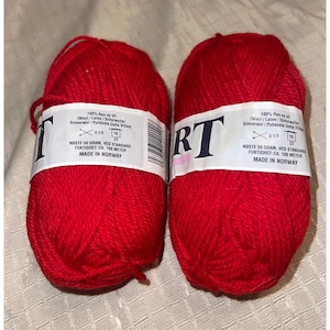 2 Skeins Sandnes Garn Smart Superwash Wool Yarn 4109 2571 Red 1.76 oz each