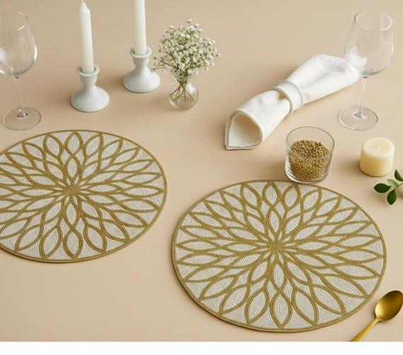 Handgemachtes Gold Perlen Tischset Set, florale Tischdekoration (35 x 35 cm)