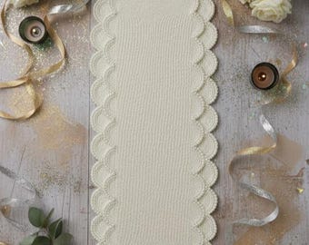 Ręcznie robiony bieżnik z koralików, elegancka dekoracja jadalni (33x91 cm), mata stołowa w stylu boho