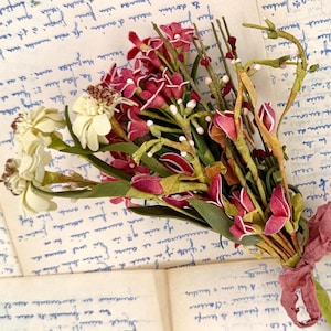 Vintage Millinery Flower Bouquet: 7&quot; Pink & White Floral Spray
