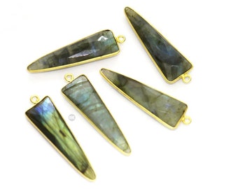 Bisel triangular de labradorita facetada bañado en oro, 12 x 38 mm (1023-BZ)