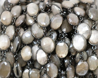 Moonstone Cream Color  Oval Bezel Chain, 8x12 mm, Antique Oxidized, (257-MNS-BC)