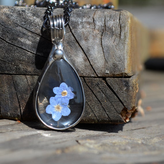 Pressed flower necklace etsy discount
