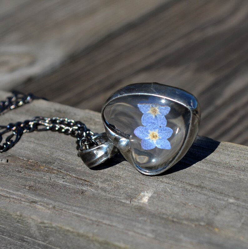 Forget Me Not Heart Pendant Necklace Handmade by Artisan at Bayou Glass Arts. 2 dry pressed flower blooms encased in heart shaped cabochons. In remembrance. Best gift for Mom Grandma BFF Girlfriend Christmas Birthday Anniversary