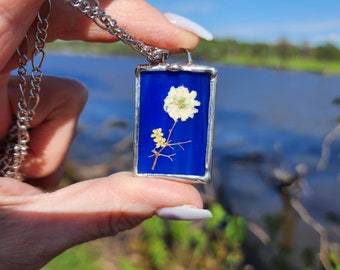 Pressed Flower Necklace for Women, Blue Stained Glass Pendant, Mother's Day Gift, Artisan Handmade Jewelry Gift for Mother, Wife, Sister,
