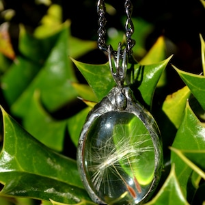 Dandelion Seed Pendant Wish Necklace Handmade by Louisiana Artisans at Bayou Glass Arts in USA. Select 1 2 3 4 seeds. Best gift for Birthday Christmas Anniversary Wife Sister Daughter Mom Mother Teacher Nature Lover