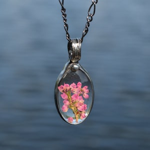 Pressed Flower Jewelry, Scottish Heather Pendant, Pink Flower Necklaces for Women, Pressed Heather Jewelry, Pink Necklace for Woman  2797