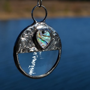 Magnifying Glass Necklace, Magnifier Necklace for Women, Extra Long Chain, Abalone Shell Heart, Gift for Retirement for Woman, Reading Aid,