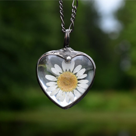 Heart Necklace, Real Dry Pressed Flowers, Necklaces for Women Sunflower Necklace, Yellow or White Daisy, Womens Jewelry Large Heart Necklace