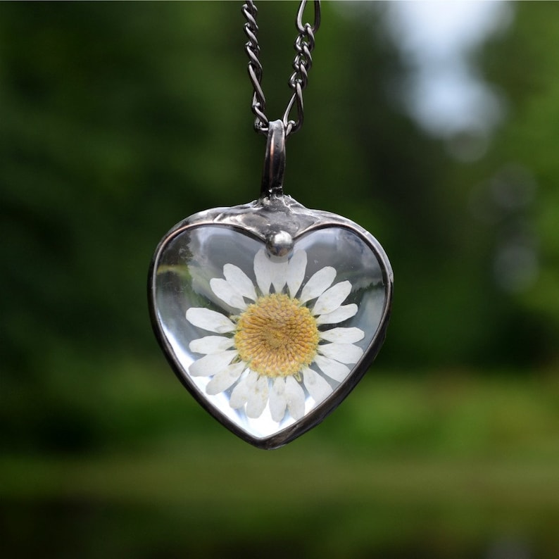 Handmade Large White Daisy Heart Pendant Necklace Created by Artisan at Bayou Glass Arts. Best gift for Mom Wife Girlfriend BFF Christmas Birthday
