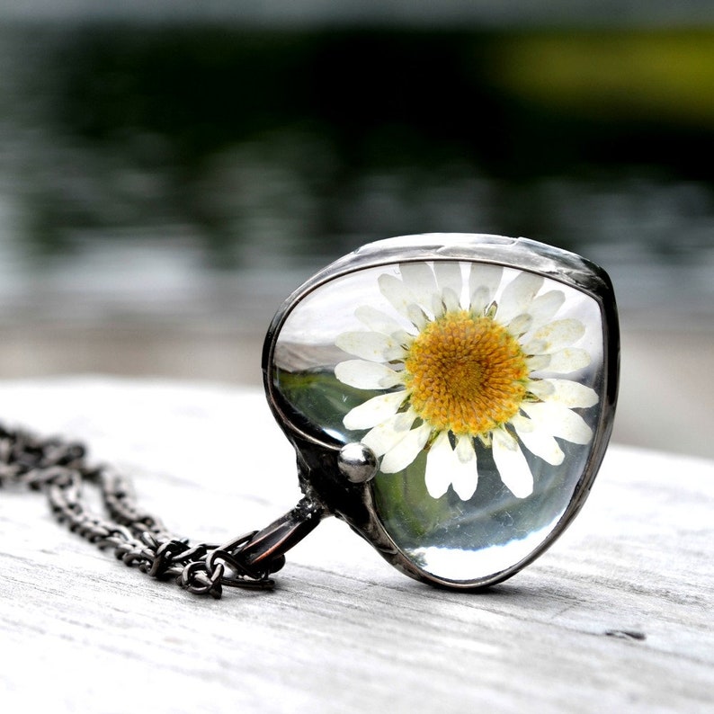 Handmade Large White Daisy Heart Pendant Necklace Created by Artisans at Bayou Glass Arts. Best gift for Mom Wife Girlfriend BFF Christmas Birthday