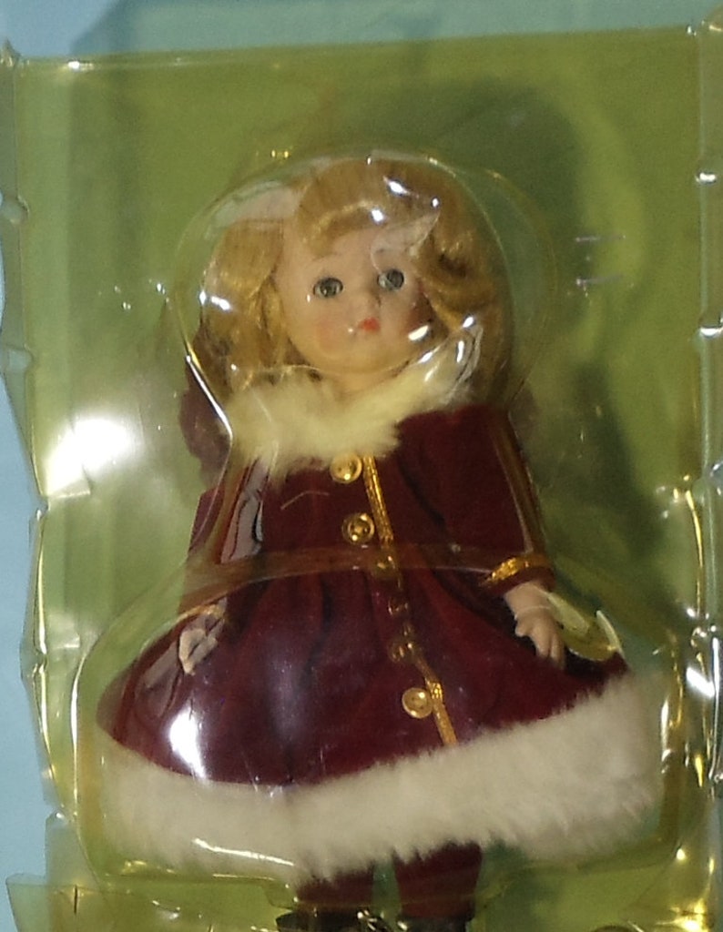 Ginny Doll by Vogue 1985 Porcelain 8 Inch with box All image 3
