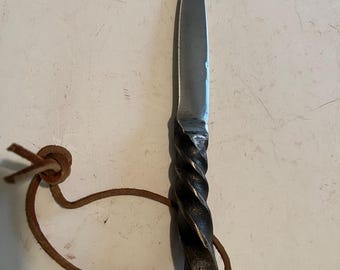 Handforged railroad spike knife