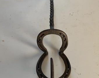 horseshoe paper towel holder-free shipping