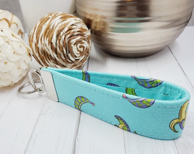 Handmade Fabric Wristlet Key Fob: Cotton Key Chain Holder