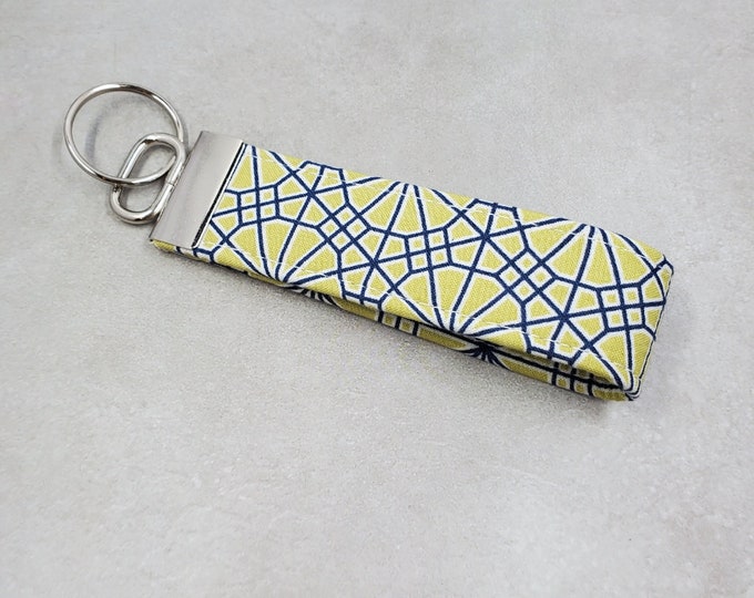 Wristlet Key Fob, Fabric Wristlet, Handmade Wristlet, Wristlet Keyfob, Key Chain Wristlet, Key Fob Holder, Fabric Key Fob, Handmade Key Fob