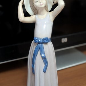 Lladro Girl With Hat - Etsy