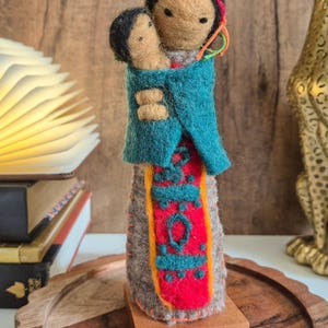 Hebras del Alma Mapuche Mother Child Wool Doll Chile Handmade Folk Art Sculpture Fair Trade Artisan Figure Cultural Decor