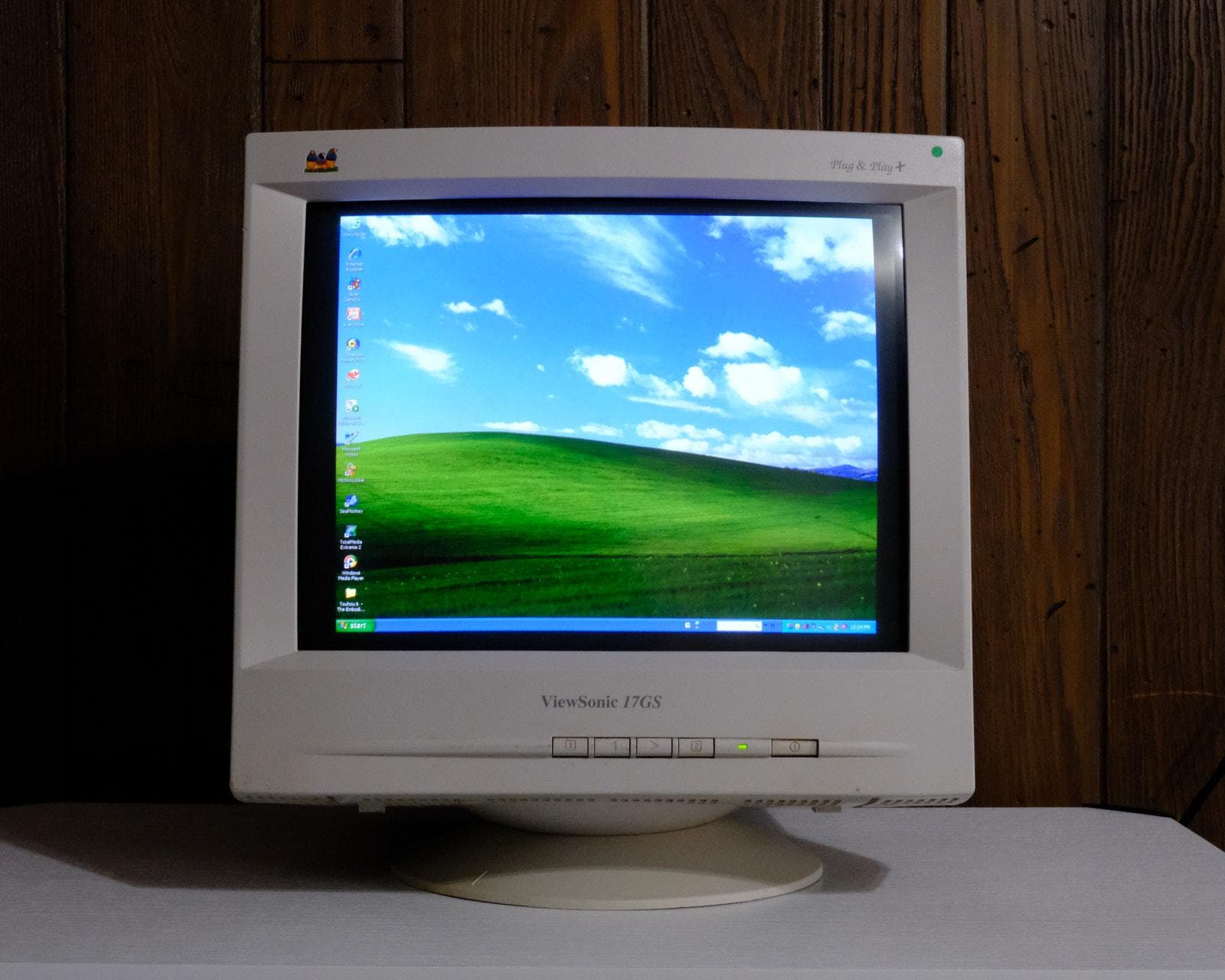 Viewsonic 17GS 1769GS-2 CRT Monitor Vga Retro Display 50/60 Hz Viewsonic 17GS 1769GS-2 CRT Monitor Vga Retro Display 50/60 Hz