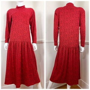 1980&#39;s Vintage Red and Black Geometric Print Drop Waist T-Shirt Dress | Labeled Small | Fits to Large | Bust 40&quot; | Drop Waist 42&quot; | Pockets