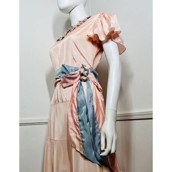 Small 1930s Vintage Ballet Slipper Pink and Pale Blue Party Dress