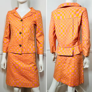 Extra Small 1960s Vintage Pink and Orange Op Art Belted Back Jacket and Mini Skirt Suit