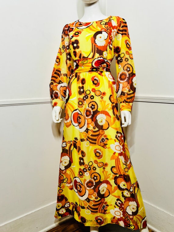 Large 1970s Vintage Yellow Psychedelic Floral Max… - image 3