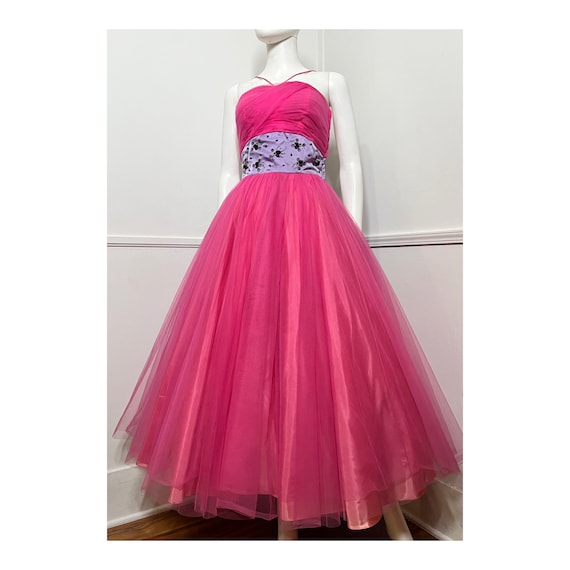 Extra Small 1960s Vintage Hot Pink Tulle Cupcake … - image 1