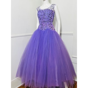 Small 1950s Vintage Lilac Beaded Tulle Evening Gown