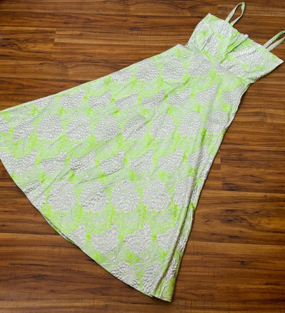 Small to Medium 1960s Vintage Neon Green and Silv… - image 8