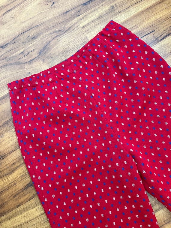 Large to XL  1970's Vintage Red Poly Knit Hash Ta… - image 5