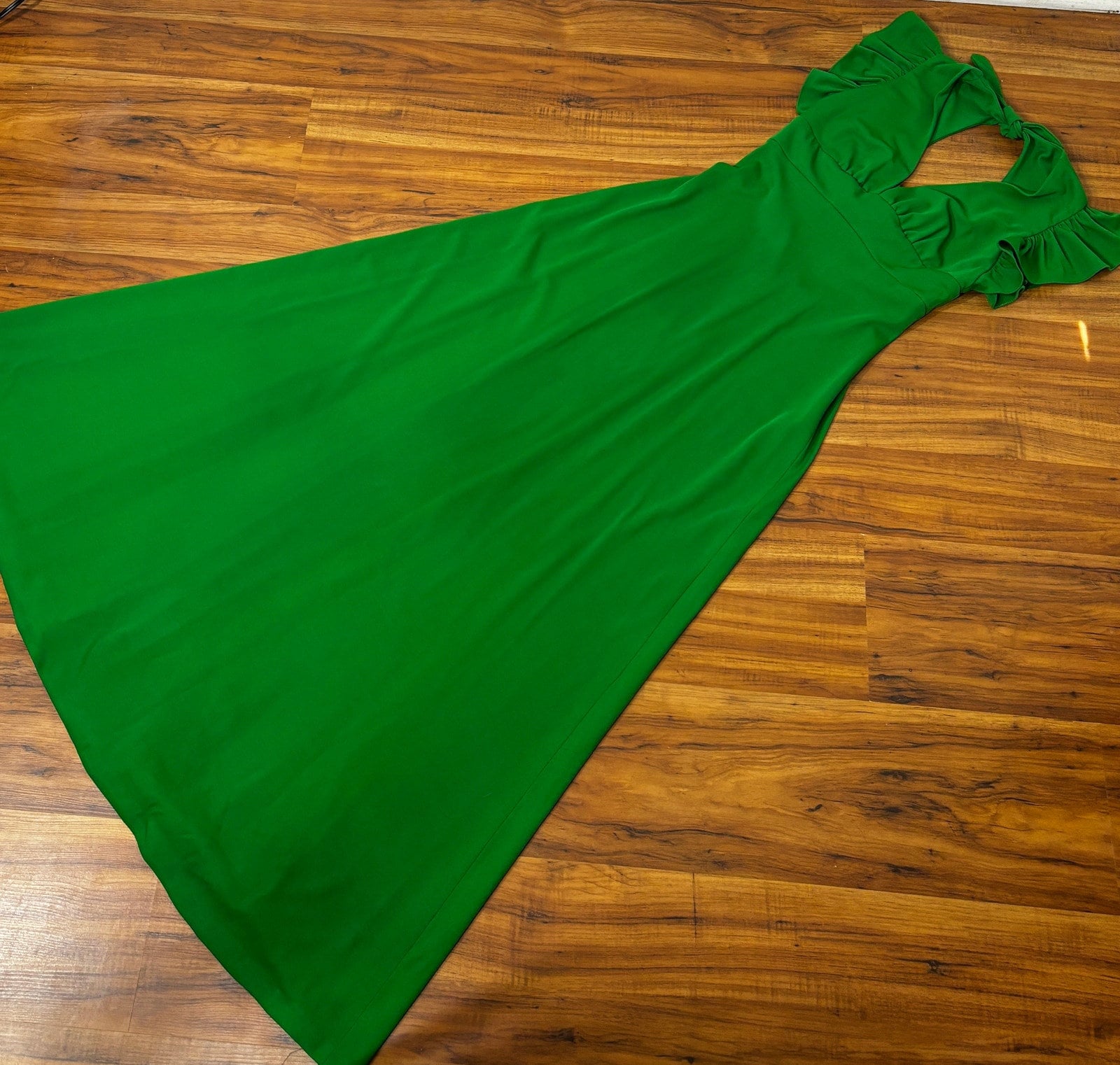 Small to Medium 1970s Vintage Apple Green Maxi Dress