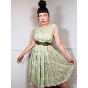 Small 1950s Vintage Green Floral Cotton Day Dress by R & K Originals