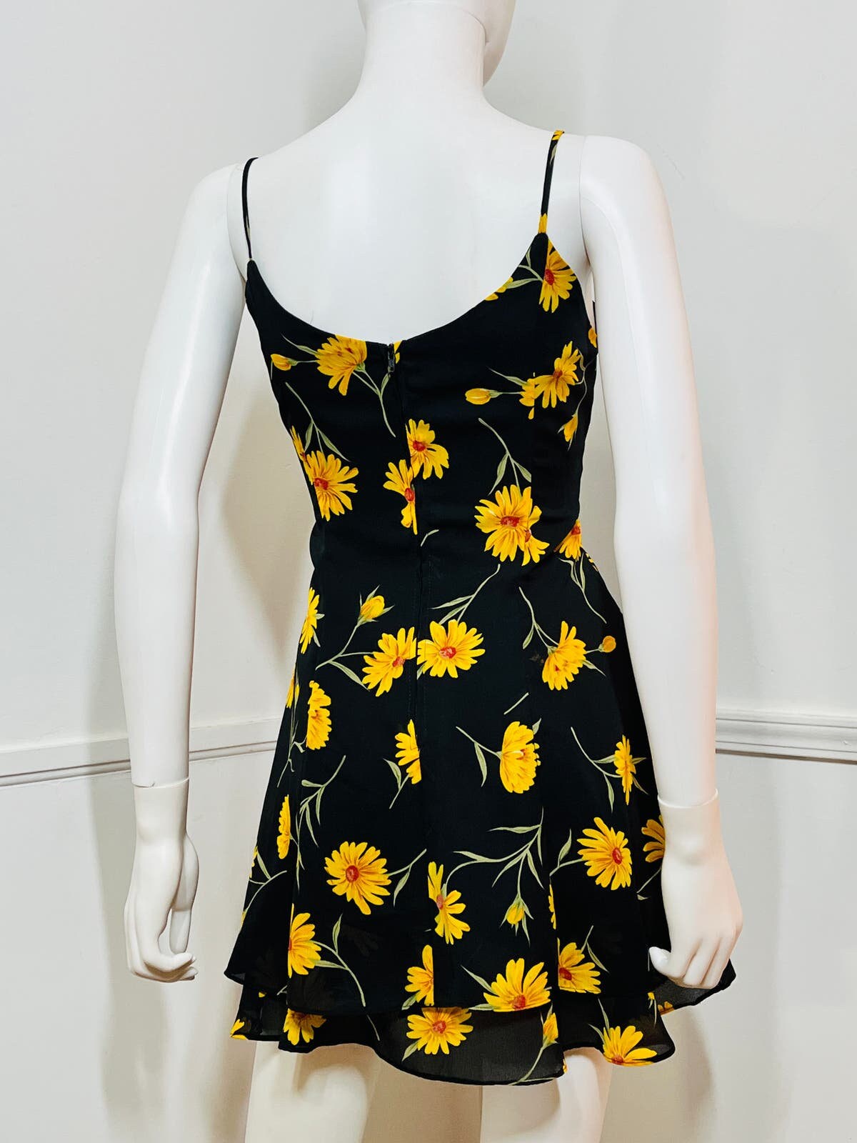 black daisy dress Black PAINTED DAISY CYPRESS DRESS main image 1