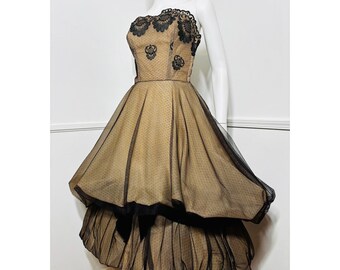 Extra Small 1950s Vintage Strapless Illusion Tulle Cupcake Bubble Gown