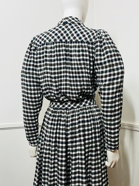 Small 1990s Vintage Flannel Check Wrap Dress by E… - image 7