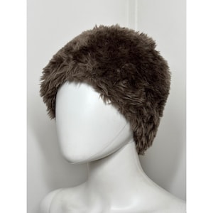 1970s Vintage Fuzzy Brown Faux Fur Hat