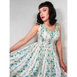 Small 1950s Vintage Cotton Floral Day Dress by Jerry Gilden - Spectator