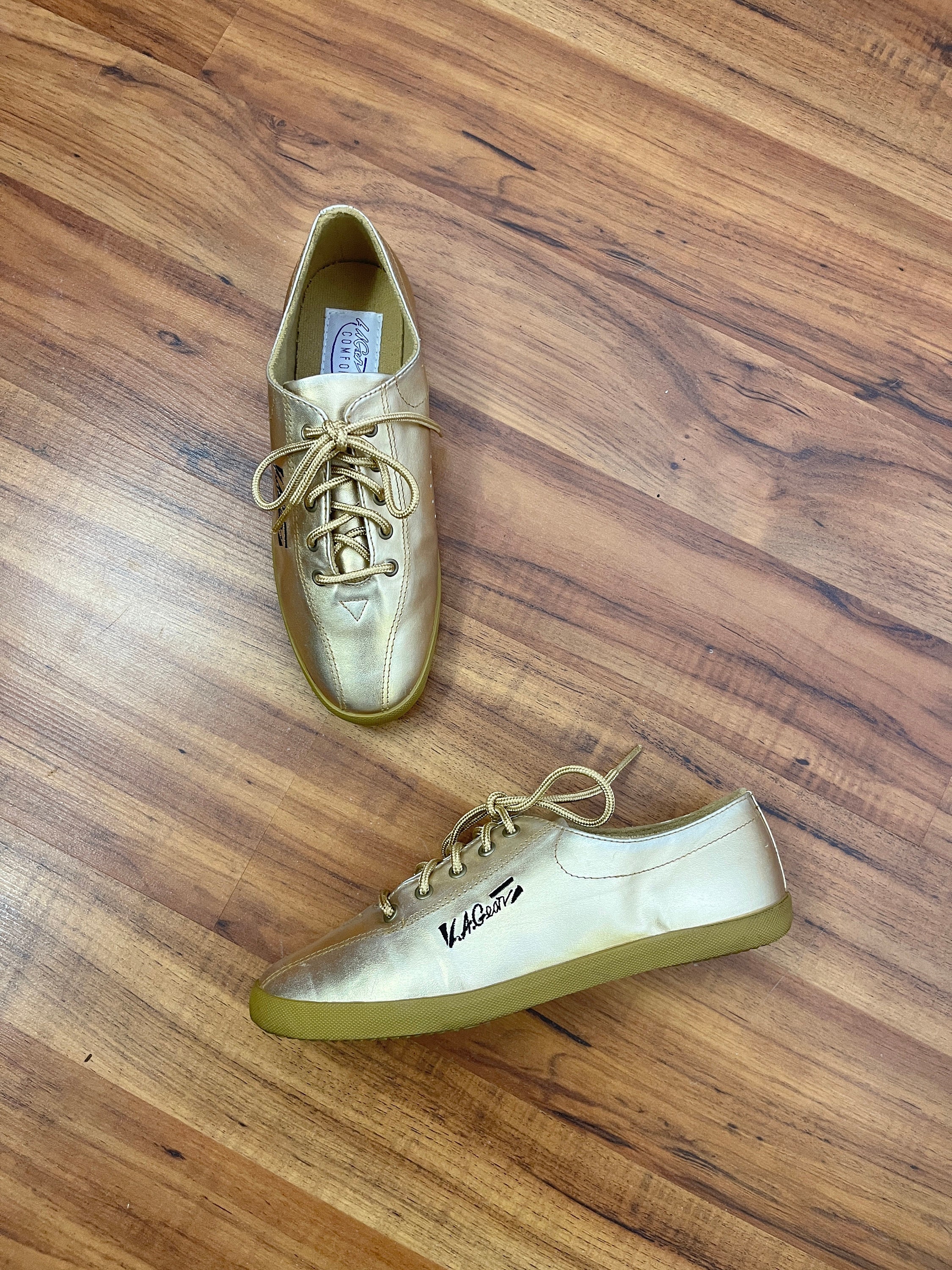 La gear gold shoes clearance