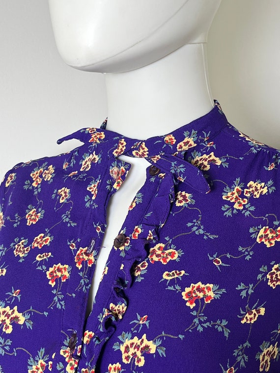 Small 1970's Vintage Purple Rayon Crepe Floral Sh… - image 7