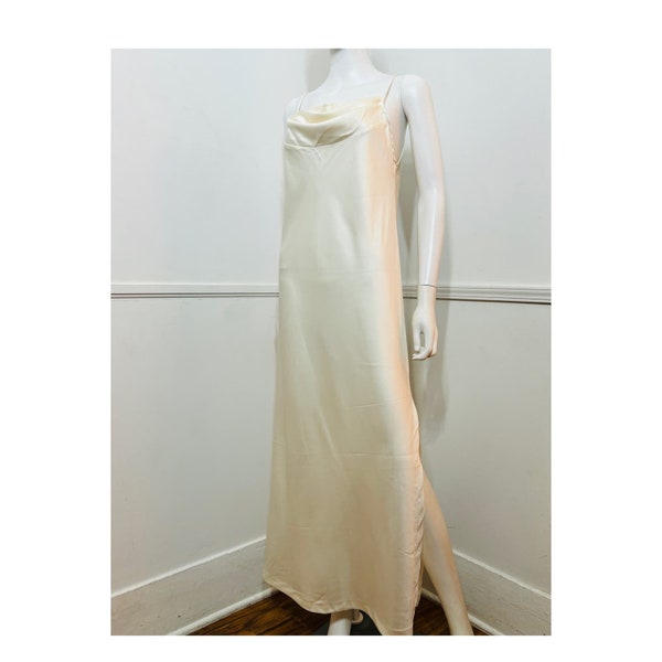 Medium to Large 1980s Vintage Ivory Maxi Nightgown by Bert Yelin for Iris