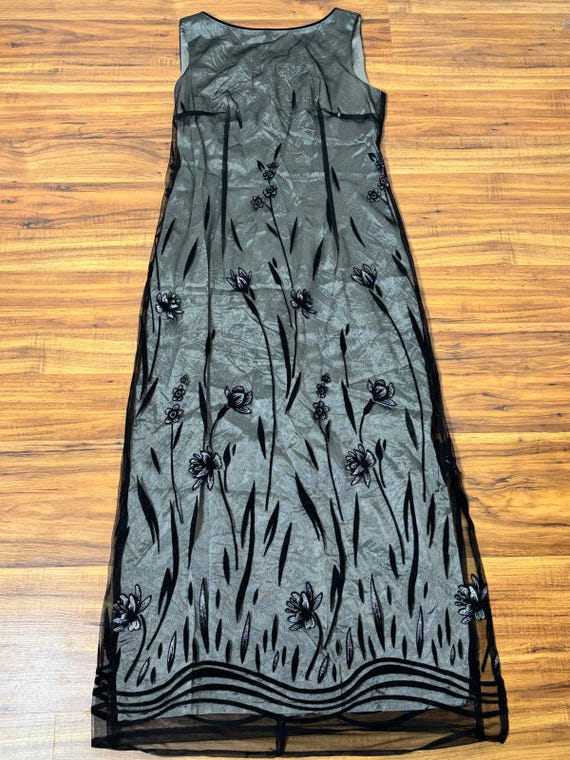 Medium 1990s Vintage Silver and Black Mesh Velvet Flocked