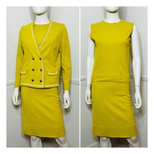 Small to Medium 1960s Vintage Chartreuse Wool 3 PIECE Mod Suit by Caprisians
