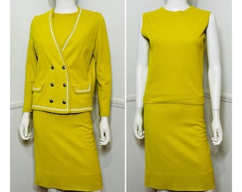 Small to Medium 1960s Vintage Chartreuse Wool 3 PIECE Mod Suit by Caprisians